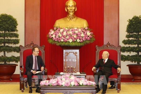 Tổng Bí thư Nguyễn Phú Trọng tiếp Đại sứ Liên bang Nga tại Việt Nam