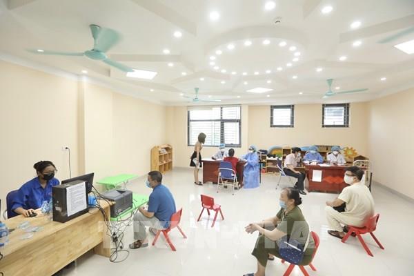 Tiếp tục thực hiện đúng hướng, Hà Nội sẽ kiểm soát được dịch COVID-19