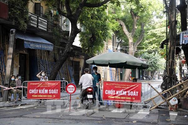 Thủ tướng yêu cầu tăng cường giãn cách xã hội, đẩy mạnh phòng, chống dịch COVID-19 