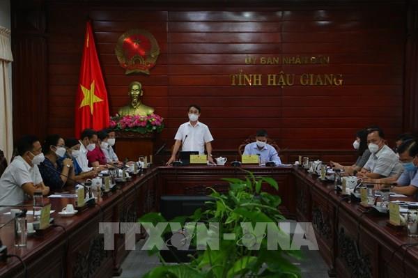 Hậu Giang “nới lỏng bên trong, siết chặt bên ngoài” 