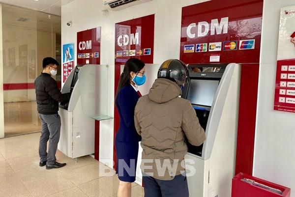 Agribank đồng loạt miễn, giảm loạt phí dịch vụ và lãi suất cho vay