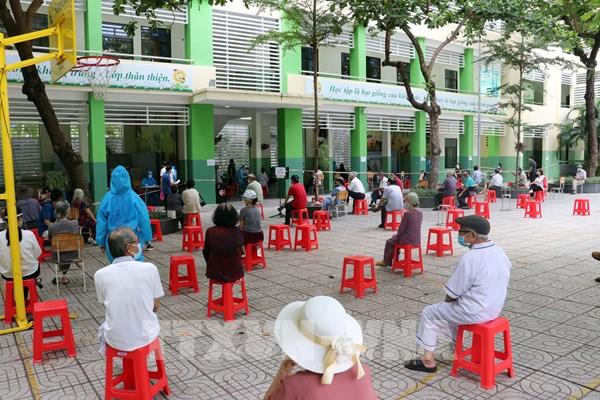 Vũng Tàu tạm đình chỉ Bí thư và Chủ tịch UBND phường vì thiếu sâu sát phòng, chống dịch