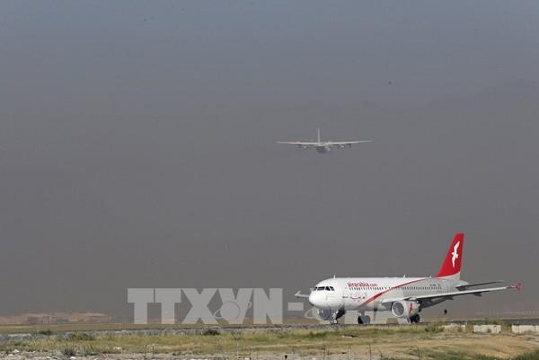 Xung đột tại Afghanistan: Sân bay Kabul hỗn loạn khi Taliban kiểm soát thủ đô