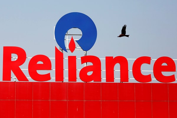 Lợi nhuận của Reliance Industries sụt giảm mạnh trong quý II