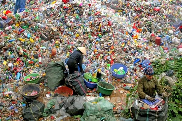 Tp Hồ Chí Minh: Giải pháp nào để gỡ "điểm đen" về rác thải?