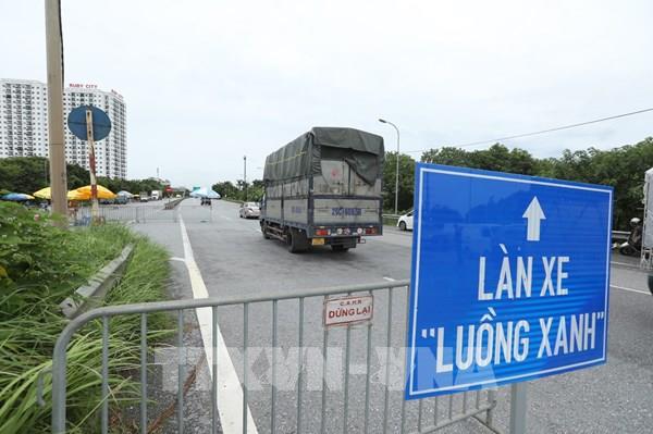 Công bố số điện thoại đường dây nóng gỡ khó cho "luồng xanh" vận tải