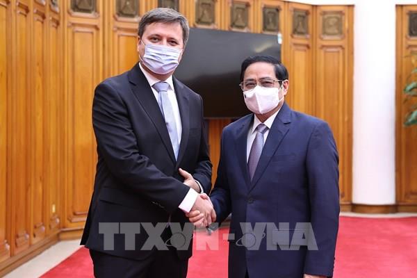 Ba Lan nhượng lại 3 triệu liều vaccine ngừa COVID-19 cho Việt Nam