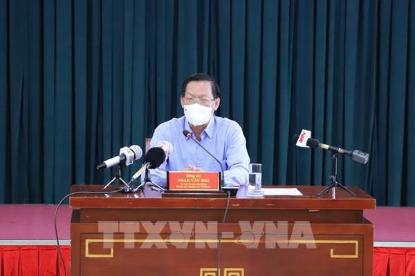 Tp. Hồ Chí Minh cam kết cung ứng đầy đủ hàng hóa cho người dân