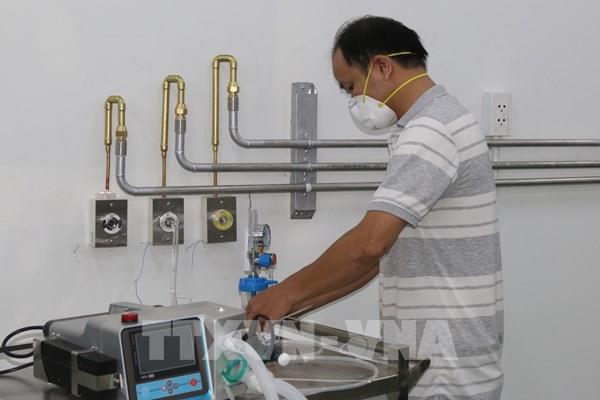 Trao 1.000 bình oxy cho Sở Y tế Tp Hồ Chí Minh