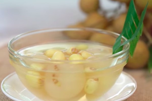 Cách nấu chè sen nhãn thơm mát cúng rằm tháng Bảy
