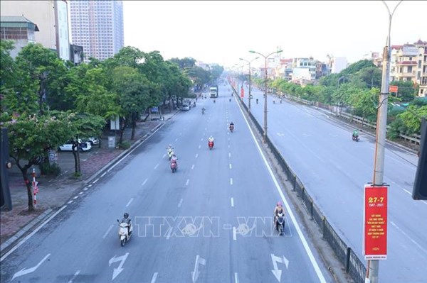 Hà Nội tiếp tục giãn cách xã hội tại "vùng đỏ" sau 6/9