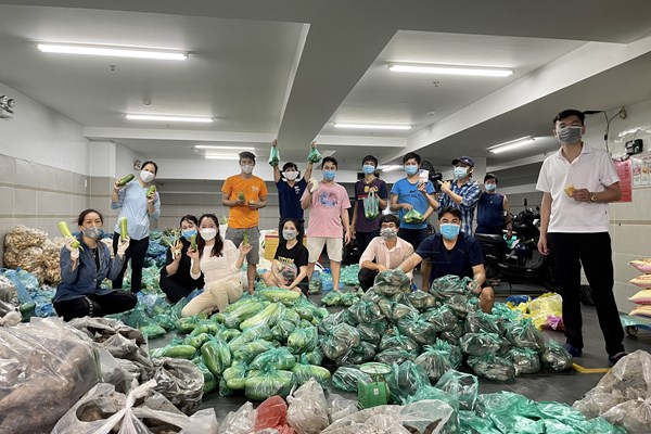 Tặng 800 phần quà cho người dân, sinh viên Quảng Nam gặp khó vì COVID-19