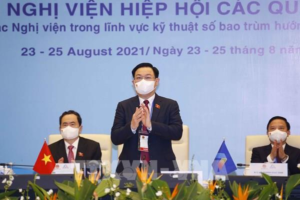 Chủ tịch Quốc hội Vương Đình Huệ: Cộng đồng ASEAN đoàn kết ứng phó với đại dịch COVID-19