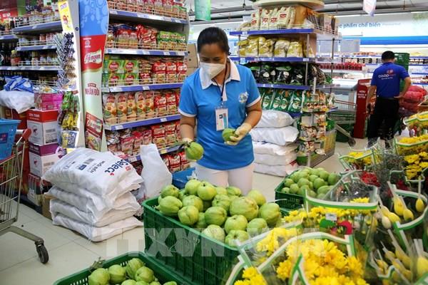Linh hoạt đưa hàng thiết yếu đến cho người dân