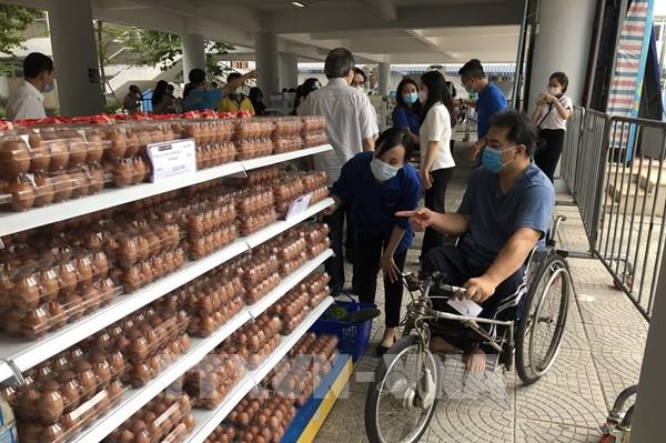 Hà Nội: Nhiều hình thức hỗ trợ sinh viên gặp khó khăn do dịch COVID-19