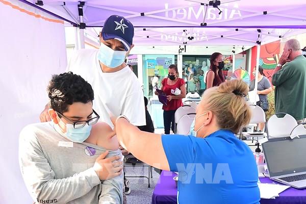 Nhà Trắng khuyến nghị các địa phương áp dụng quy định tiêm vaccine bắt buộc