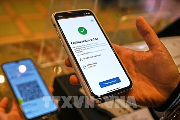 Italy xem xét mở rộng yêu cầu thẻ xanh