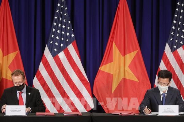 Lễ ký thỏa thuận về địa điểm mới của Đại sứ quán Hoa Kỳ tại Việt Nam