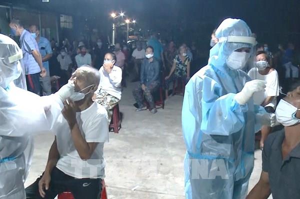 Ngày 27/8 thêm 12.920 ca mắc COVID-19, riêng Tp. HCM 5.383 ca