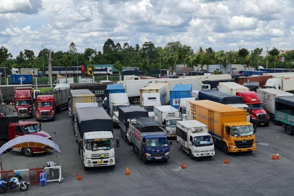 Cần Thơ: Việc các phương tiện vận tải phải đăng ký trước không phải là thủ tục xin "giấy phép con"