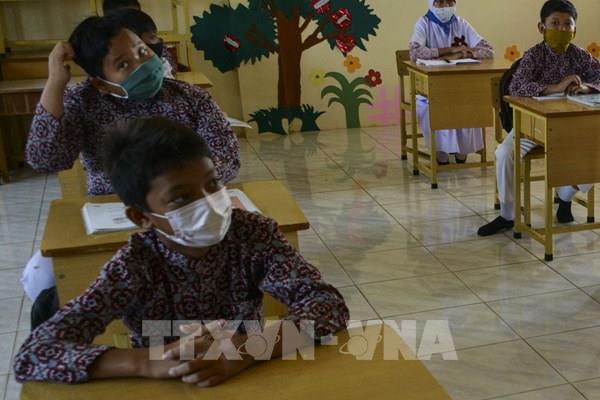 Kinh nghiệm hạn chế tối đa lây lan dịch trong trường học và doanh nghiệp