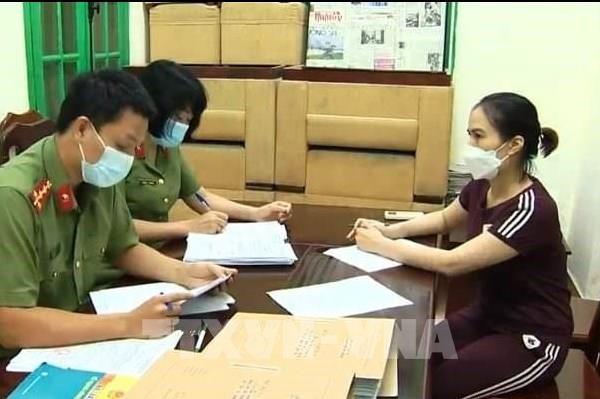 Khởi tố chuyên viên Tổng cục Đường bộ Việt Nam cấp thẻ "luồng xanh" trái phép