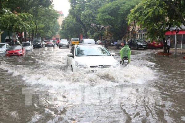 Cảnh báo những tuyến đường Hà Nội có thể ngập sâu khi có mưa lớn