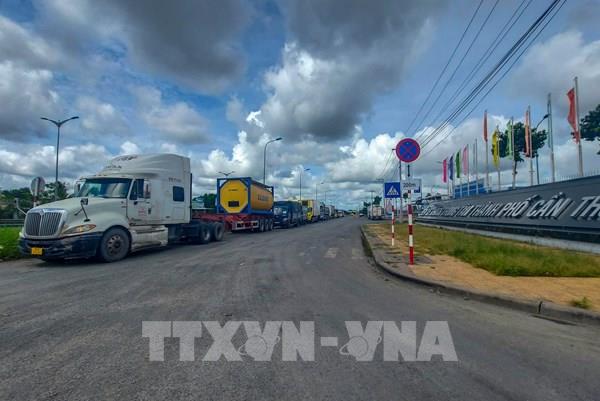 Bãi bỏ quy định xe vận tải hàng hóa phải “đăng ký trước” khi vào Cần Thơ