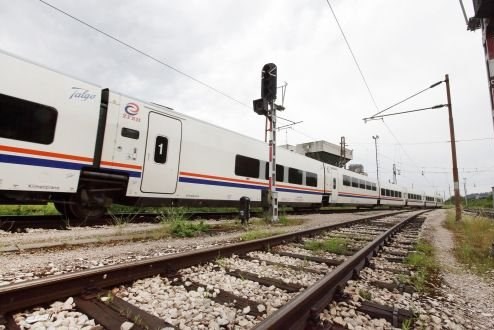 Hai công ty Trung Quốc xây dựng dự án đường sắt ở nước ngoài