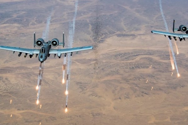 Quân đội Mỹ không kích nhằm vào thành viên IS tại Afghanistan