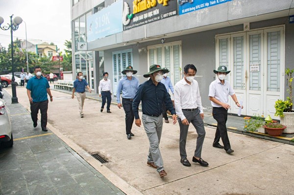 Đề xuất hướng dẫn cơ chế đầu tư xây dựng bệnh viện dã chiến theo lệnh khẩn cấp