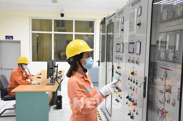 Hơn 16.950 tỷ đồng từ giảm tiền điện trong 5 đợt