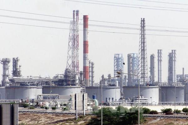 OPEC+ cân nhắc biện pháp nhằm giảm giá dầu đang "quá nóng"