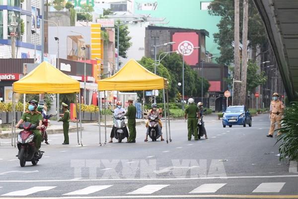 Camera đọc mã QR tại chốt kiểm dịch chỉ mất 2-5 giây