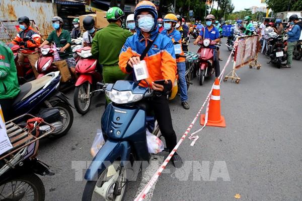 TP. HCM miễn phí xét nghiệm COVID-19 cho lực lượng giao hàng công nghệ