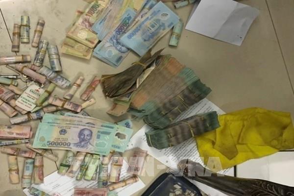 "Vụ đánh bạc 2.000 tỷ đồng": 17 bị can bị khởi tố, 25 đối tượng đầu thú