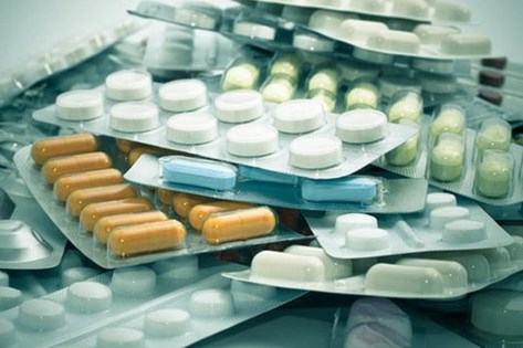 Bắt giữ lượng lớn thuốc được cho là giảm lây nhiễm COVID-19 không rõ nguồn gốc