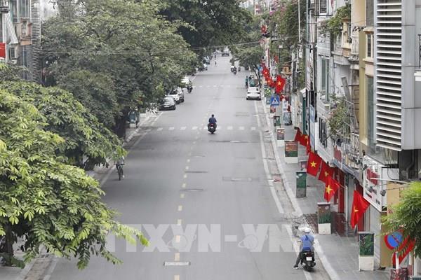 Những hình ảnh Hà Nội đón Tết Độc lập trong tĩnh lặng