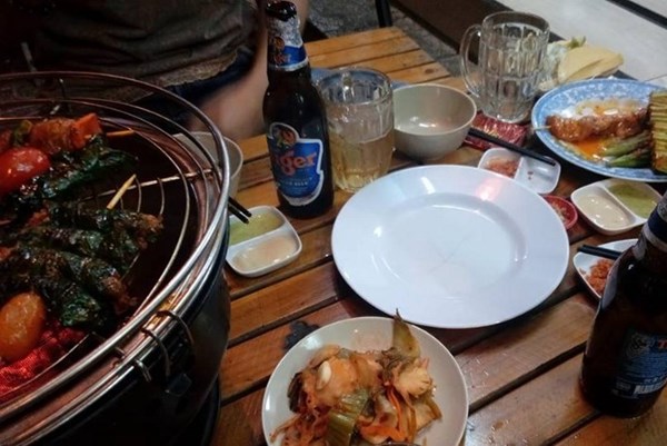 Hà Nội: Xử phạt cán bộ chốt trực “tổ chức ăn đêm” tại chốt