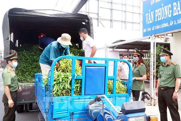 Thủ tướng kiểm tra đột xuất công tác phòng chống dịch COVID-19 qua hệ thống trực tuyến