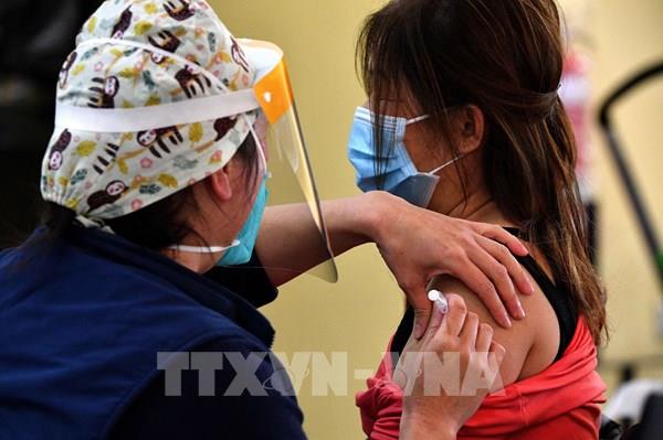Australia tiêm vaccine phòng COVID-19 của Moderna cho trẻ em từ 12 tuổi