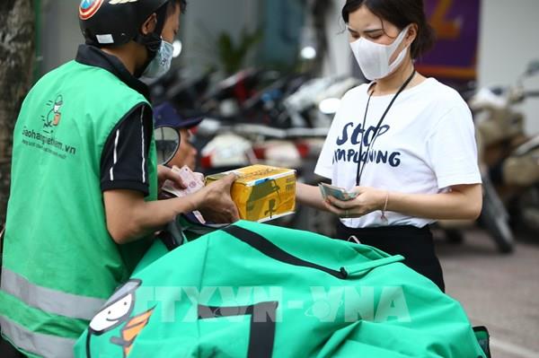 "Shipper" tại Hà Nội được phép hoạt động từ 9 - 20 giờ hàng ngày