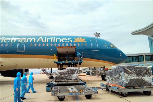 UBCKNN đề nghị Vietnam Airlines công bố báo cáo tài chính quý I đúng quy định