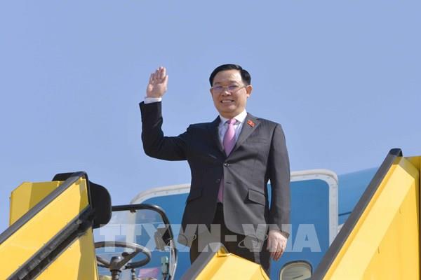 Chủ tịch Quốc hội Vương Đình Huệ đến Áo tham dự Hội nghị các Chủ tịch Quốc hội thế giới