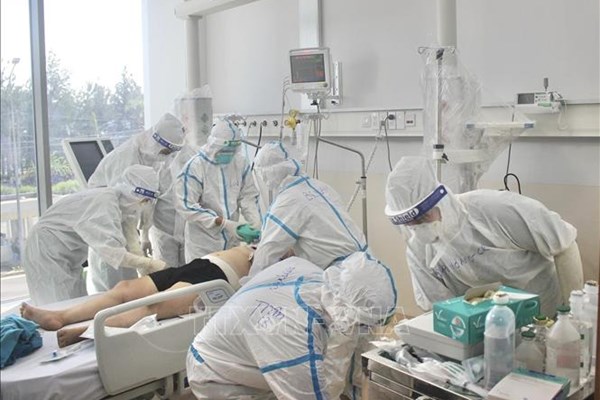 Bộ Y tế yêu cầu báo cáo tình hình nhân viên y tế thôi việc, bỏ việc