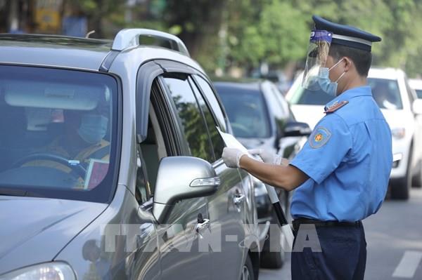 Hà Nội tiếp tục sử dụng giấy đi đường cũ kết hợp cấp giấy mới