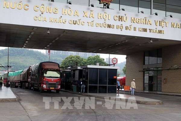 Gần 1.000 tấn nông sản được xuất qua cửa khẩu Lào Cai dịp nghỉ lễ 2/9