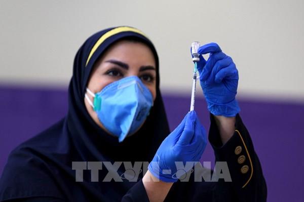 Iran thử nghiệm giai đoạn cuối vaccine phòng COVID-19 nội địa