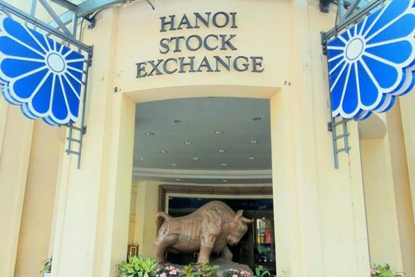 Tất cả các nhóm ngành cổ phiếu trên sàn HNX đều tăng trong tháng 8