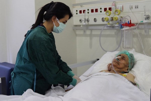 Một cụ bà 116 tuổi đã chiến thắng COVID-19